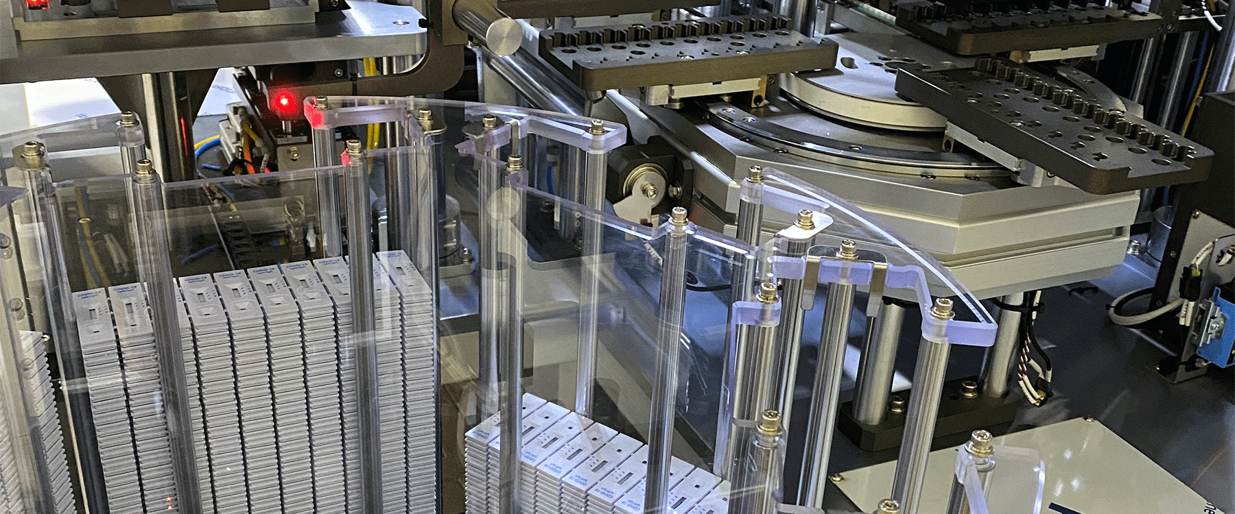 HepcoMotion - 现在全世界都在与COVID-19战斗，本案例就是韩国一家制药公司利用HEPCO的环形导轨循环线生产新冠病毒检测试剂。