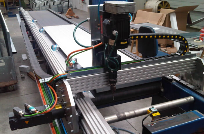 HepcoMotion - 自动钻孔应用的XY轴