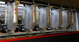 HepcoMotion - 在卡夫（G.Kraft）公司的硬纸板切割机应用中 海普克GV3承受应力大、切割精度高