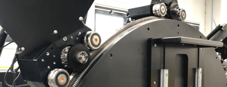 HepcoMotion - 大环形、大需求:环形导轨在德国全欧公司(TRIOPTICS)提供持久的支持/耐用性