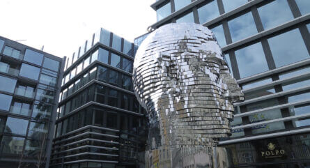 HepcoMotion - 戴摩斯（Deimos）旋转艺术装置