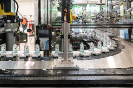 HepcoMotion - 欧莱雅生产线的吞吐时间从10小时减少到15分钟