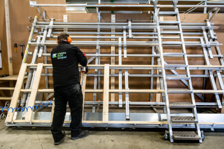 HepcoMotion - 托盘机生产速度提高8分钟