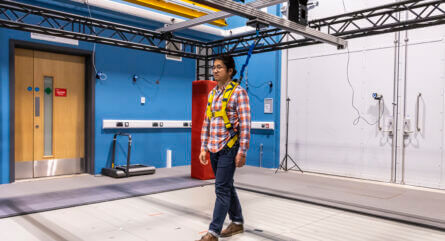 HepcoMotion - 用于帕金森病前沿研究的XXY龙门架