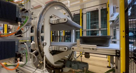 HepcoMotion - 水槽生产应用  HDRT重载圆弧导轨